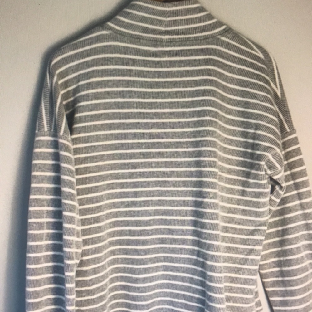 Madewell gray white striped ribbed boxy top - Picture 2 of 5